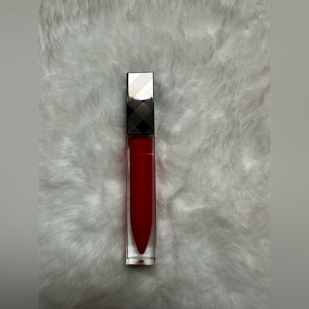 Burberry Scarlet Red Lip Gloss - Picture 1 of 4